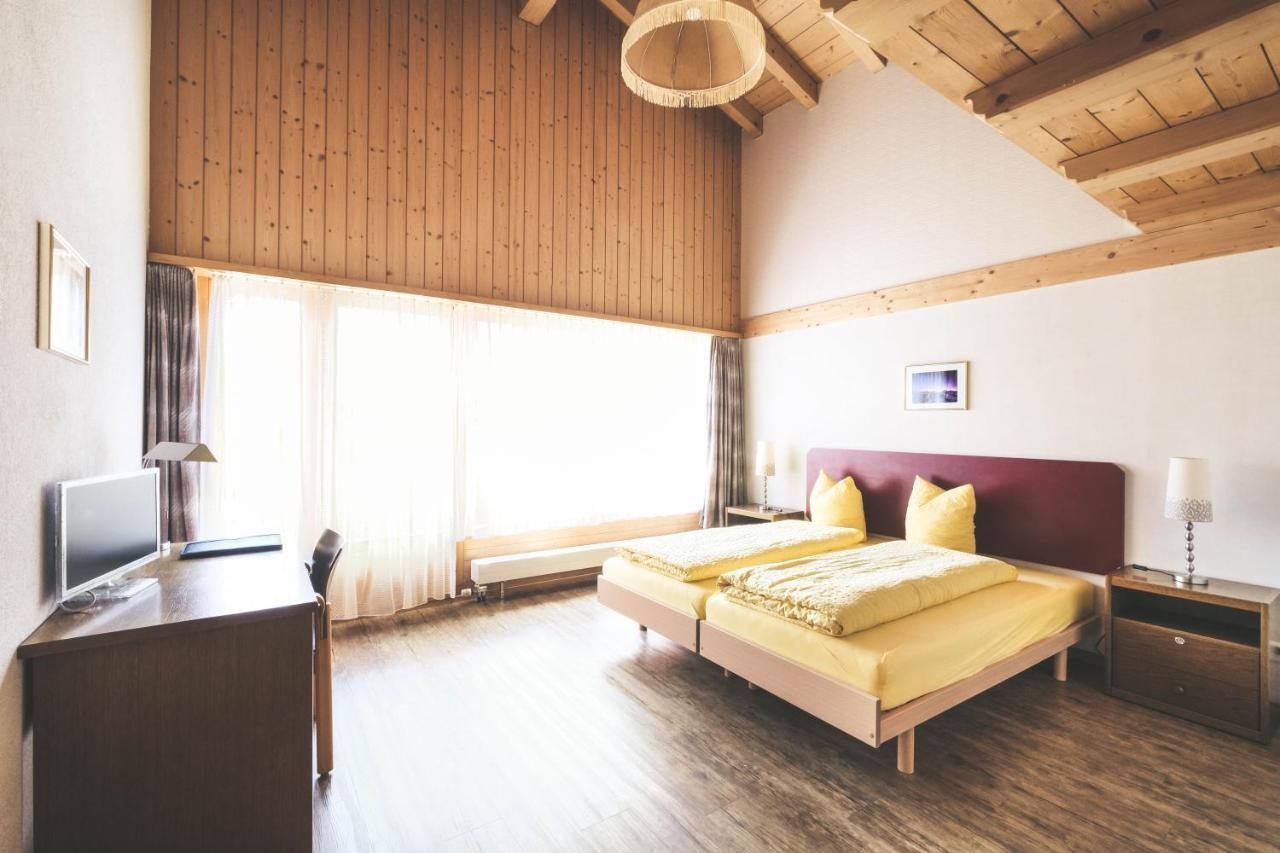 Hotel Alpina Кандерстег Екстериор снимка