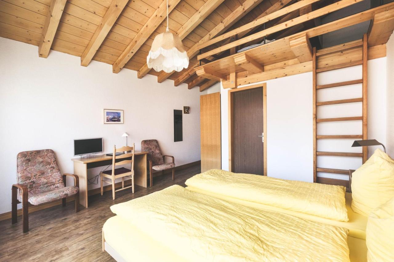 Hotel Alpina Кандерстег Екстериор снимка