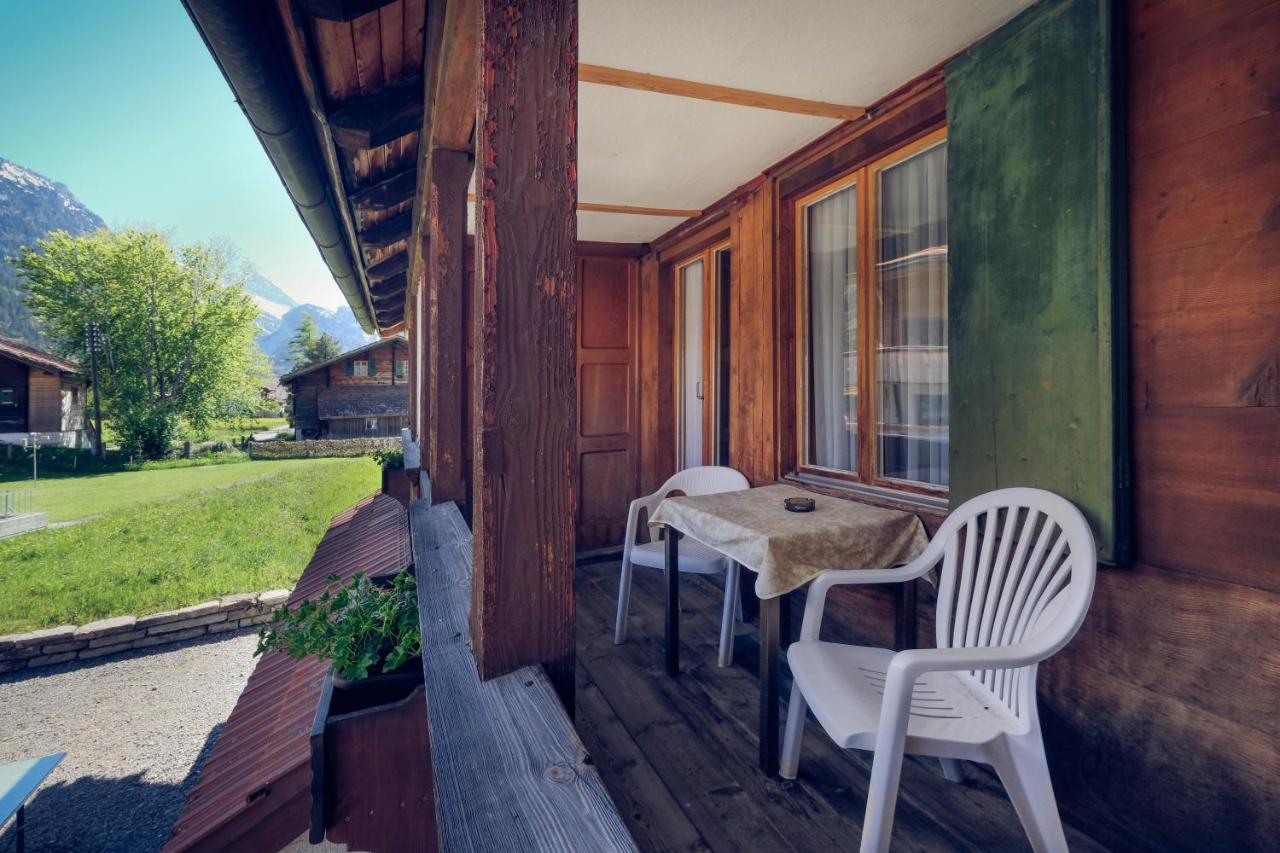 Hotel Alpina Кандерстег Екстериор снимка