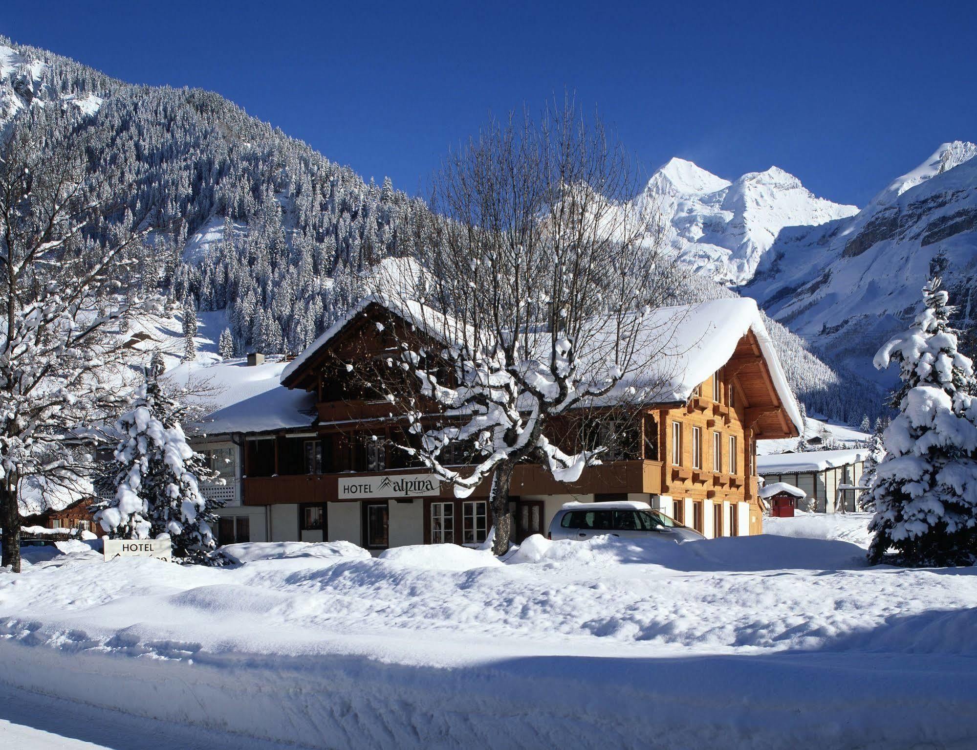 Hotel Alpina Кандерстег Екстериор снимка
